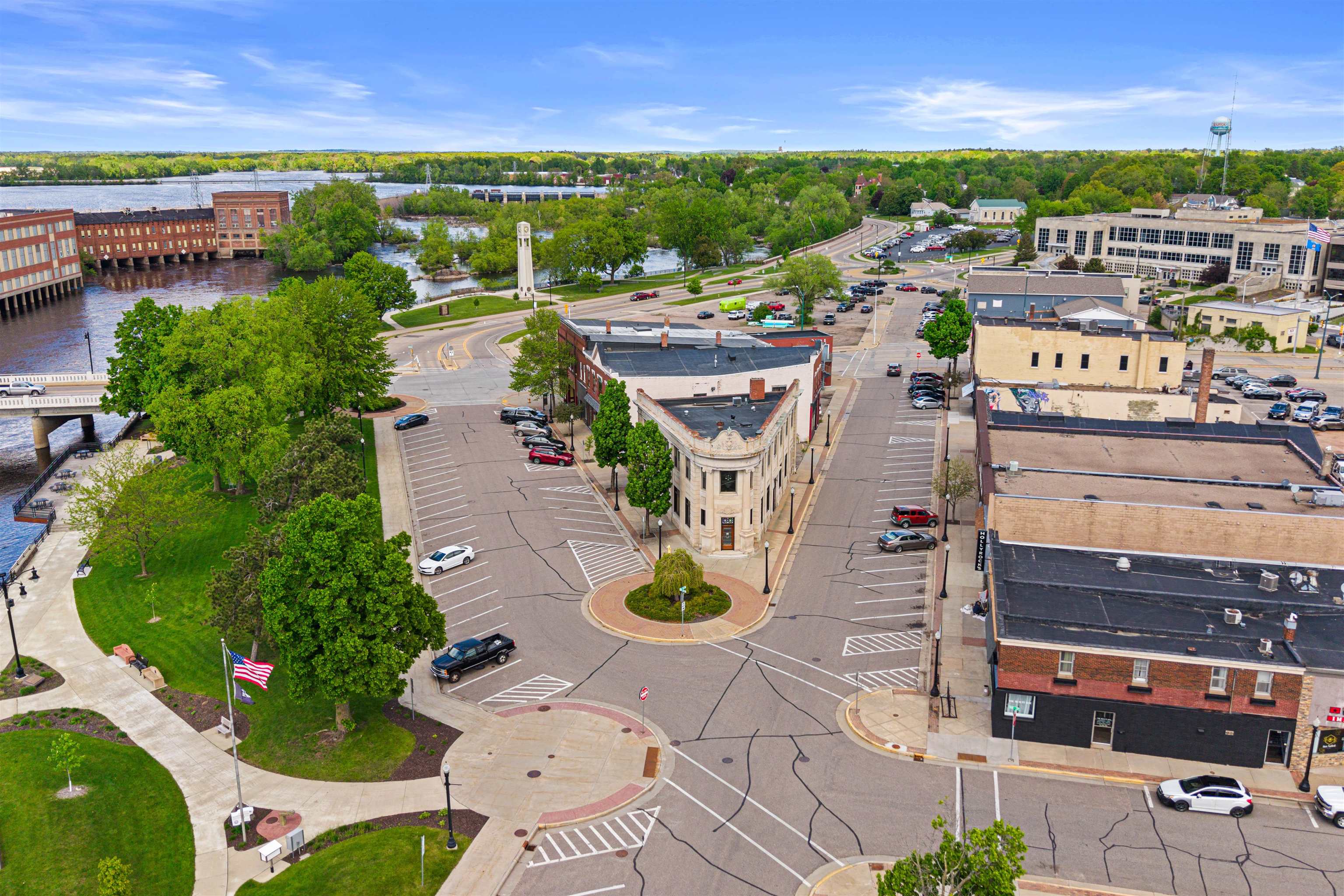 311 W GRAND AVENUE, Wisconsin Rapids, Wisconsin 54495, ,Commercial/industrial,For Rent,311 W GRAND AVENUE,22502415