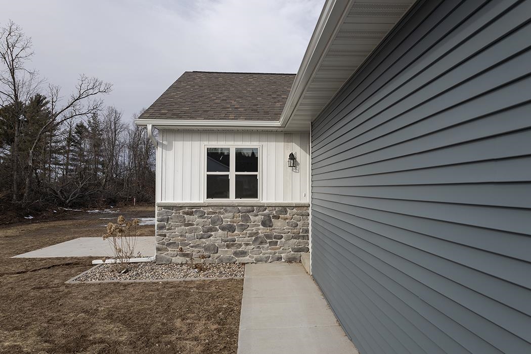 910-920 GREEN PASTURES TRAIL, Plover, Wisconsin 54467, 2 Bedrooms Bedrooms, 5 Rooms Rooms,1 BathroomBathrooms,Multi-family,For Sale,910-920 GREEN PASTURES TRAIL,22502439