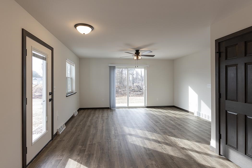 910-920 GREEN PASTURES TRAIL, Plover, Wisconsin 54467, 2 Bedrooms Bedrooms, 5 Rooms Rooms,1 BathroomBathrooms,Multi-family,For Sale,910-920 GREEN PASTURES TRAIL,22502439