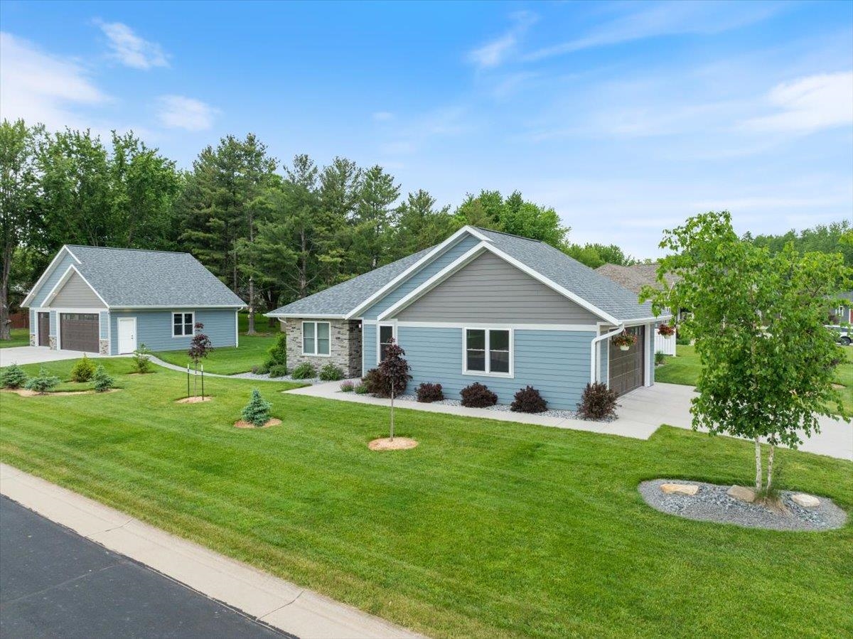 1415 E 20TH STREET, Marshfield, Wisconsin 54449, 2 Bedrooms Bedrooms, ,2 BathroomsBathrooms,Residential,For Sale,1415 E 20TH STREET,22502476