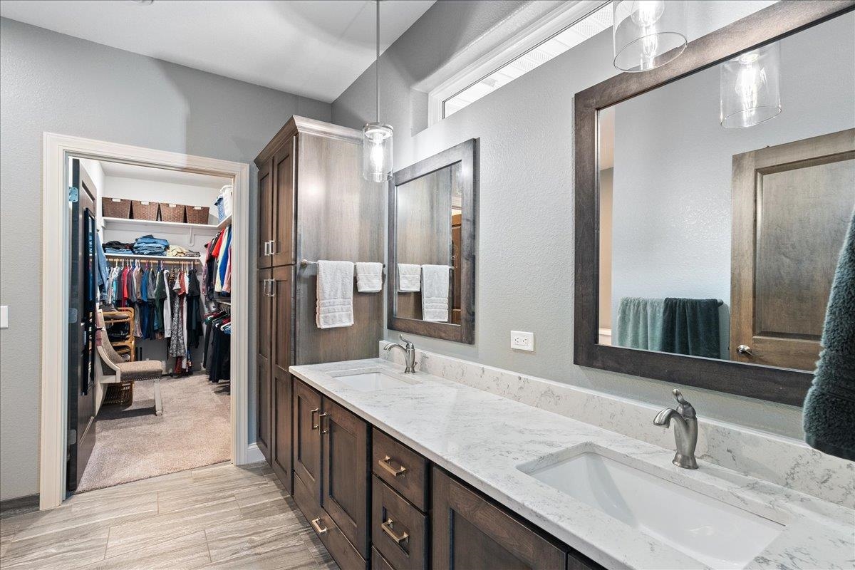 1415 E 20TH STREET, Marshfield, Wisconsin 54449, 2 Bedrooms Bedrooms, ,2 BathroomsBathrooms,Residential,For Sale,1415 E 20TH STREET,22502476