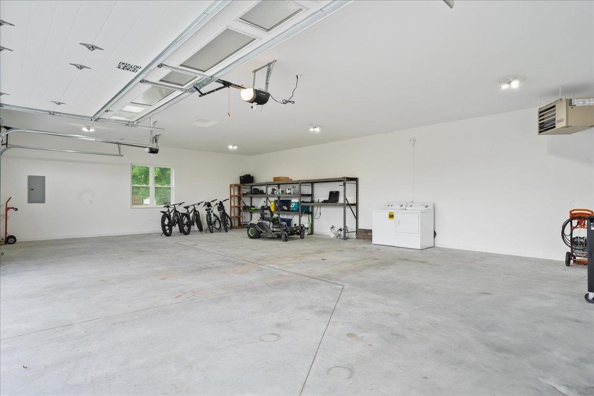 1415 E 20TH STREET, Marshfield, Wisconsin 54449, 2 Bedrooms Bedrooms, ,2 BathroomsBathrooms,Residential,For Sale,1415 E 20TH STREET,22502476