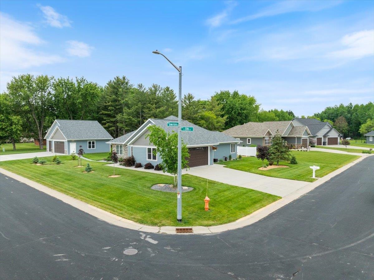 1415 E 20TH STREET, Marshfield, Wisconsin 54449, 2 Bedrooms Bedrooms, ,2 BathroomsBathrooms,Residential,For Sale,1415 E 20TH STREET,22502476