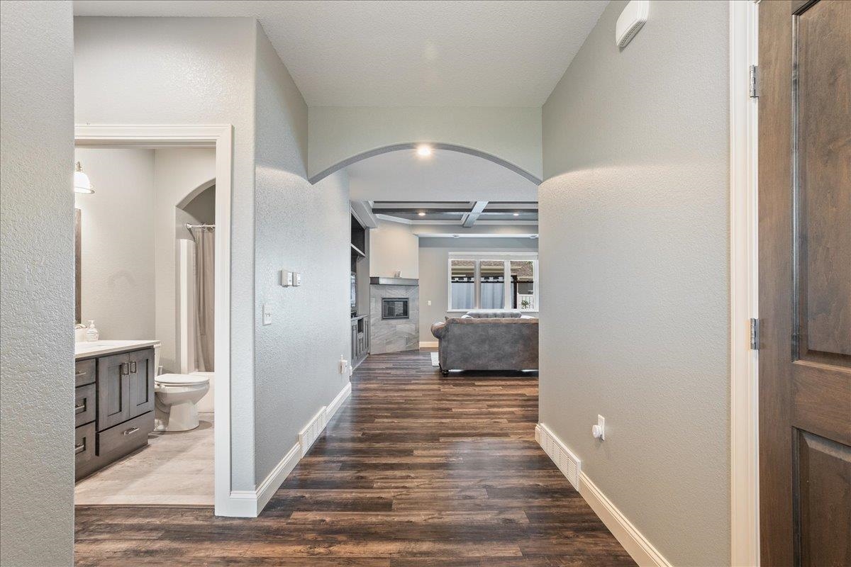 1415 E 20TH STREET, Marshfield, Wisconsin 54449, 2 Bedrooms Bedrooms, ,2 BathroomsBathrooms,Residential,For Sale,1415 E 20TH STREET,22502476