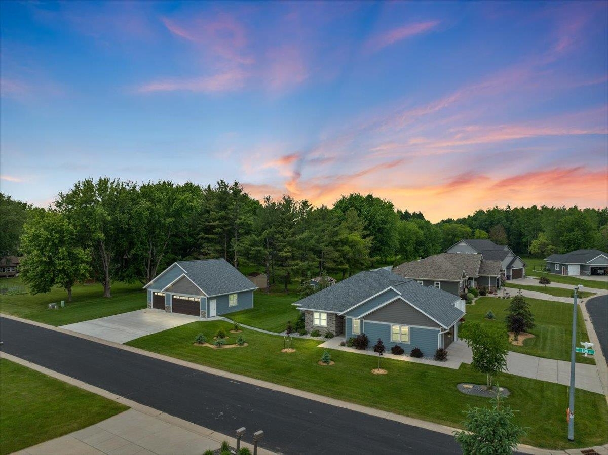 1415 E 20TH STREET, Marshfield, Wisconsin 54449, 2 Bedrooms Bedrooms, ,2 BathroomsBathrooms,Residential,For Sale,1415 E 20TH STREET,22502476