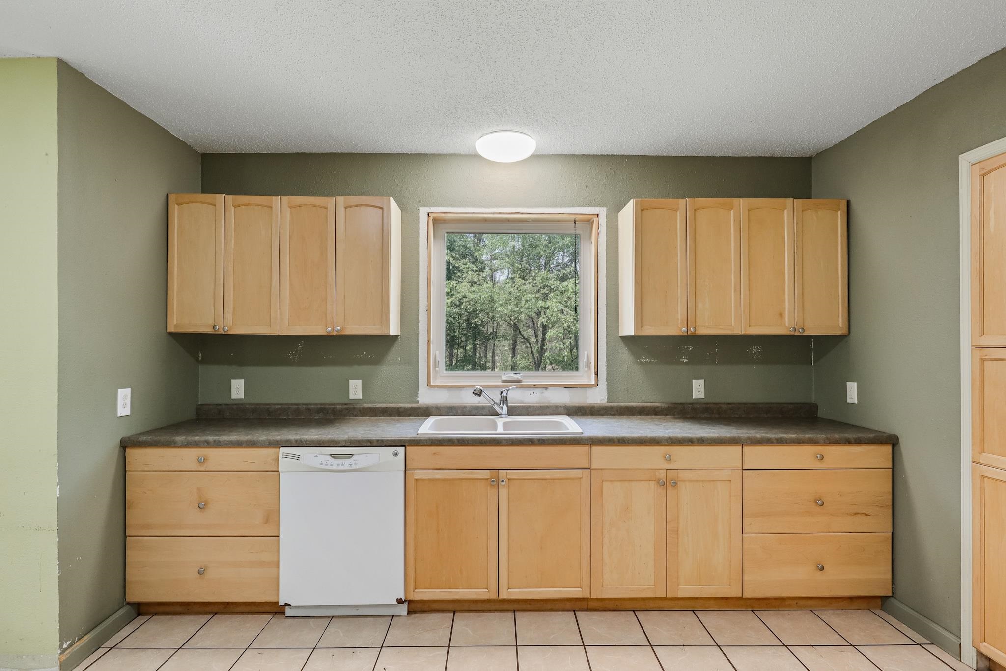 917 5TH AVENUE, Hancock, Wisconsin 54943, 3 Bedrooms Bedrooms, ,2 BathroomsBathrooms,Residential,For Sale,917 5TH AVENUE,22502644