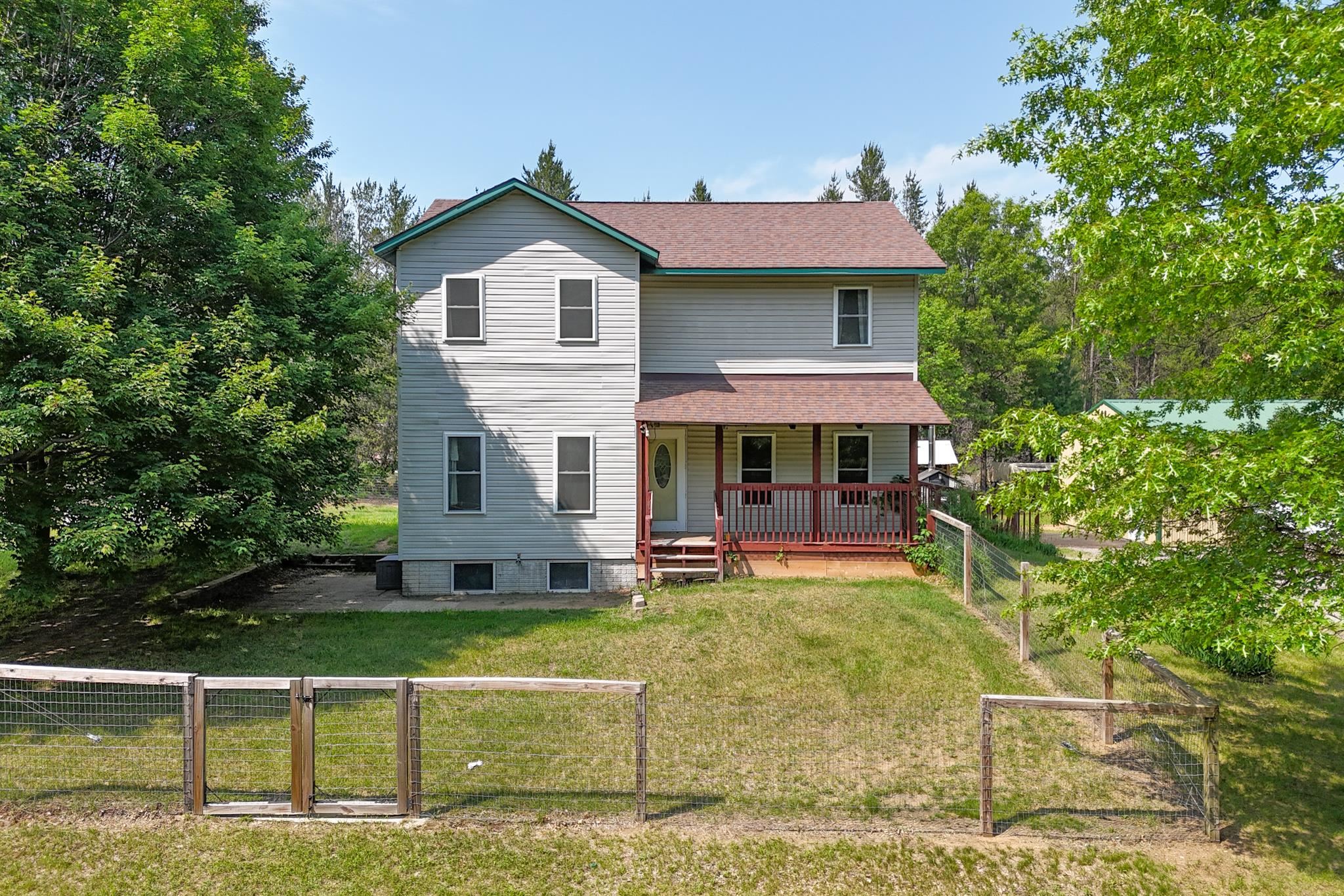 917 5TH AVENUE, Hancock, Wisconsin 54943, 3 Bedrooms Bedrooms, ,2 BathroomsBathrooms,Residential,For Sale,917 5TH AVENUE,22502644