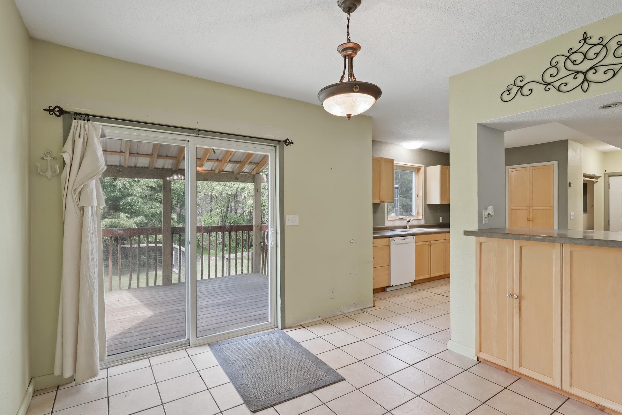 917 5TH AVENUE, Hancock, Wisconsin 54943, 3 Bedrooms Bedrooms, ,2 BathroomsBathrooms,Residential,For Sale,917 5TH AVENUE,22502644