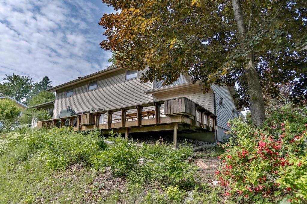 329 N 12TH AVENUE, Wausau, Wisconsin 54401, 3 Bedrooms Bedrooms, ,2 BathroomsBathrooms,Residential,For Sale,329 N 12TH AVENUE,22502647