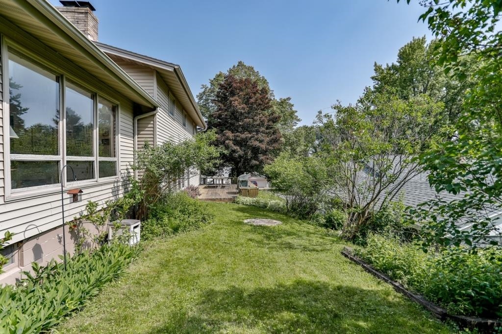 329 N 12TH AVENUE, Wausau, Wisconsin 54401, 3 Bedrooms Bedrooms, ,2 BathroomsBathrooms,Residential,For Sale,329 N 12TH AVENUE,22502647