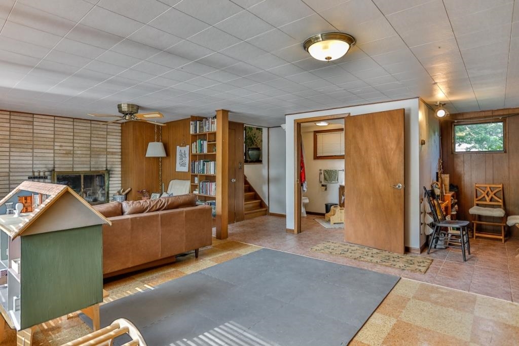 329 N 12TH AVENUE, Wausau, Wisconsin 54401, 3 Bedrooms Bedrooms, ,2 BathroomsBathrooms,Residential,For Sale,329 N 12TH AVENUE,22502647