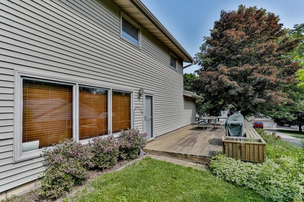 329 N 12TH AVENUE, Wausau, Wisconsin 54401, 3 Bedrooms Bedrooms, ,2 BathroomsBathrooms,Residential,For Sale,329 N 12TH AVENUE,22502647