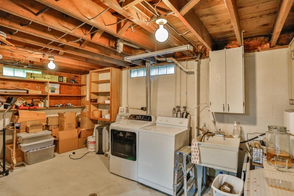 329 N 12TH AVENUE, Wausau, Wisconsin 54401, 3 Bedrooms Bedrooms, ,2 BathroomsBathrooms,Residential,For Sale,329 N 12TH AVENUE,22502647