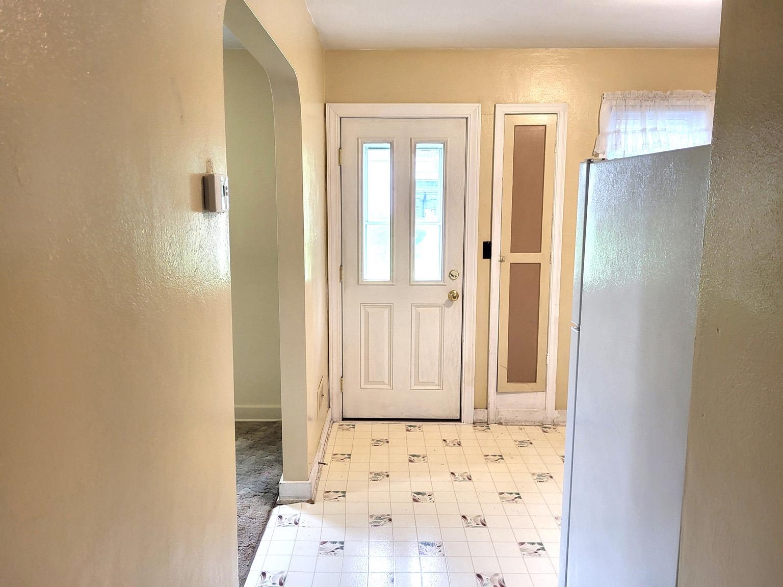 406 N WALNUT AVENUE, Marshfield, Wisconsin 54449, 2 Bedrooms Bedrooms, ,1 BathroomBathrooms,Residential,For Sale,406 N WALNUT AVENUE,22502661