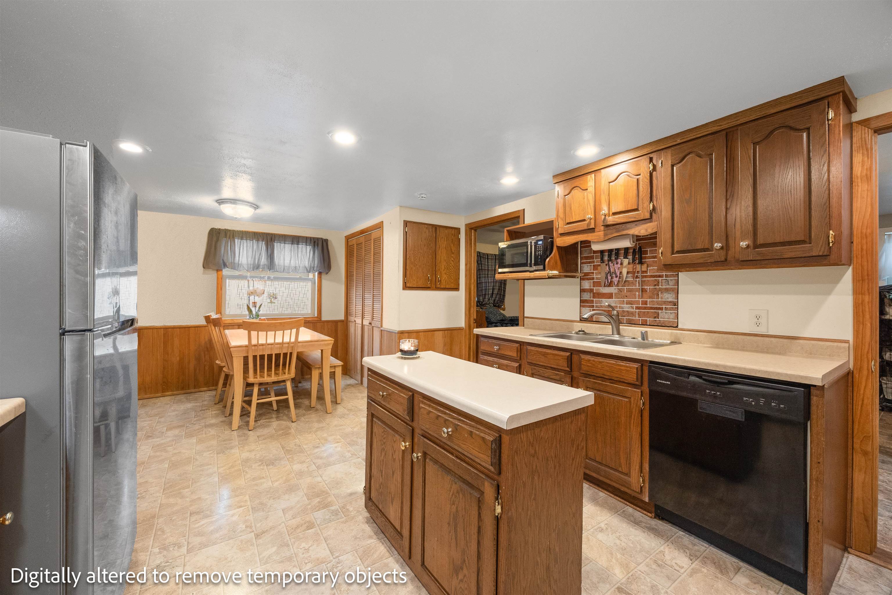 2108 OAK STREET, Stevens Point, Wisconsin 54481, 4 Bedrooms Bedrooms, ,1 BathroomBathrooms,Residential,For Sale,2108 OAK STREET,22502665