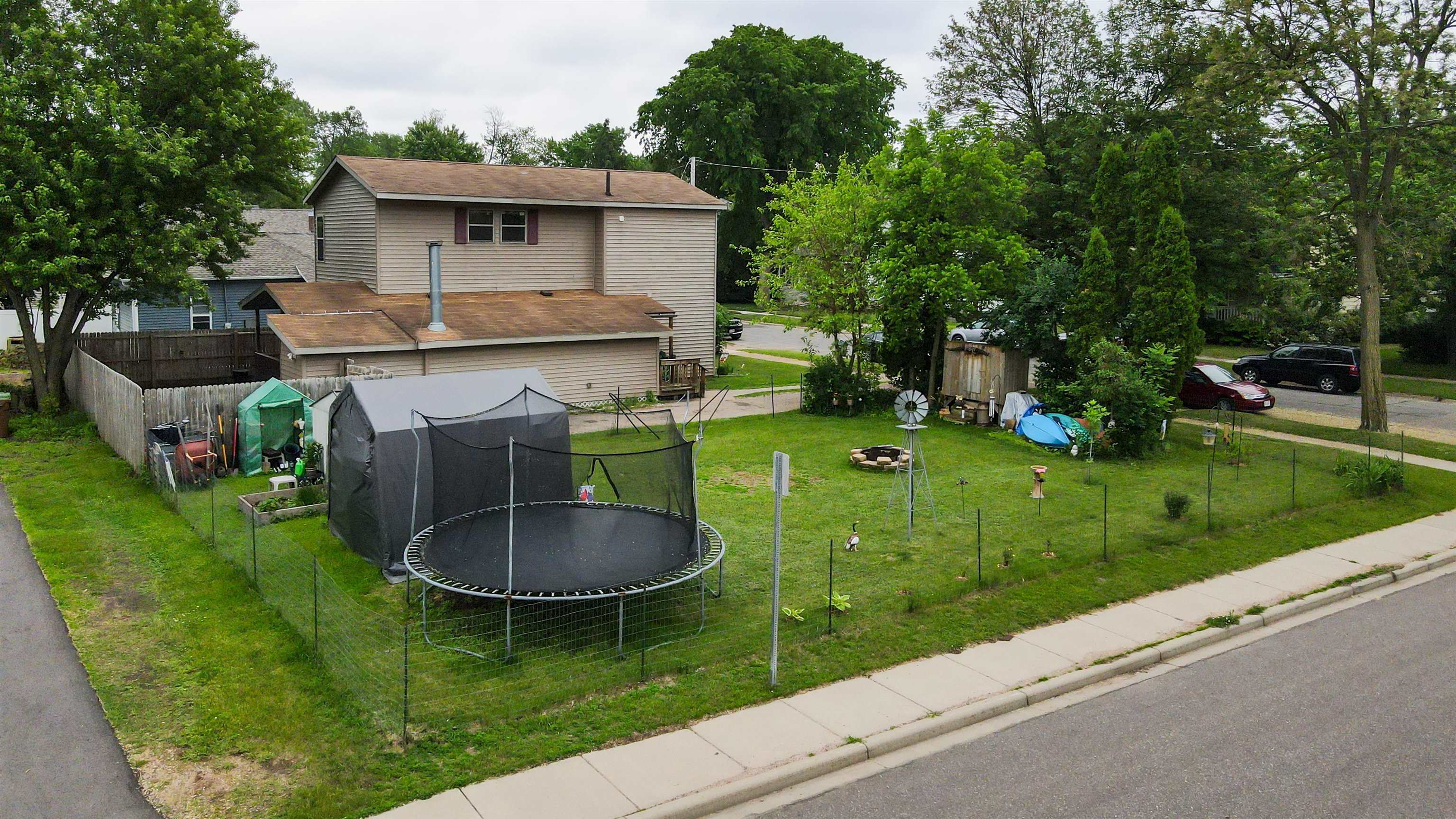 2108 OAK STREET, Stevens Point, Wisconsin 54481, 4 Bedrooms Bedrooms, ,1 BathroomBathrooms,Residential,For Sale,2108 OAK STREET,22502665