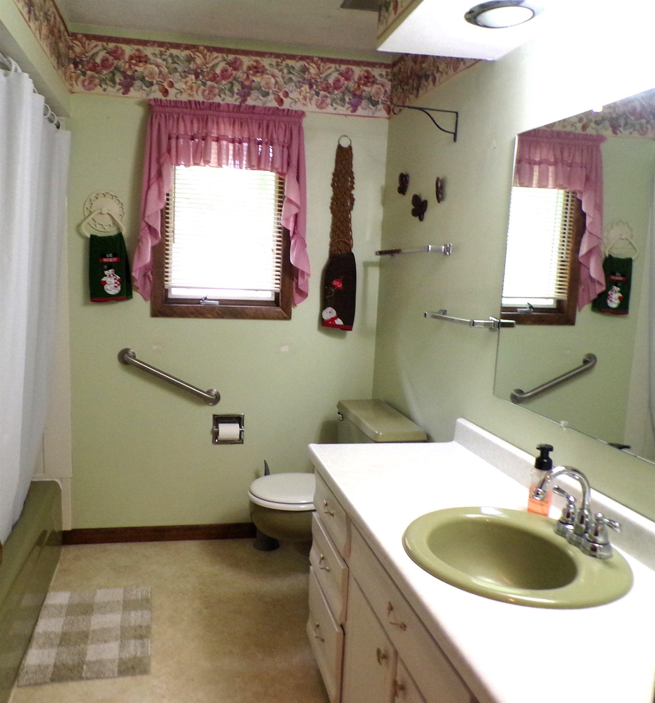 309 S WEST STREET, Loyal, Wisconsin 54446, 3 Bedrooms Bedrooms, ,1 BathroomBathrooms,Residential,For Sale,309 S WEST STREET,22502692