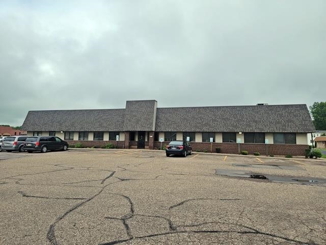 300 S PEACH AVENUE, Marshfield, Wisconsin 54449, ,Commercial/industrial,For Rent,300 S PEACH AVENUE,22502950