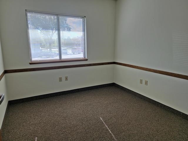 300 S PEACH AVENUE, Marshfield, Wisconsin 54449, ,Commercial/industrial,For Rent,300 S PEACH AVENUE,22502950