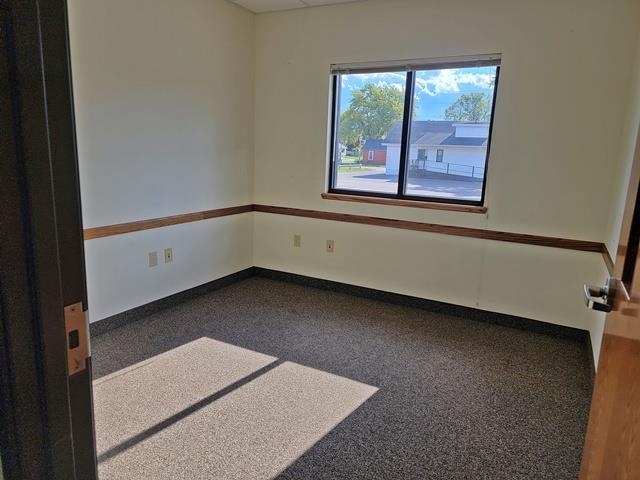 300 S PEACH AVENUE, Marshfield, Wisconsin 54449, ,Commercial/industrial,For Rent,300 S PEACH AVENUE,22502950