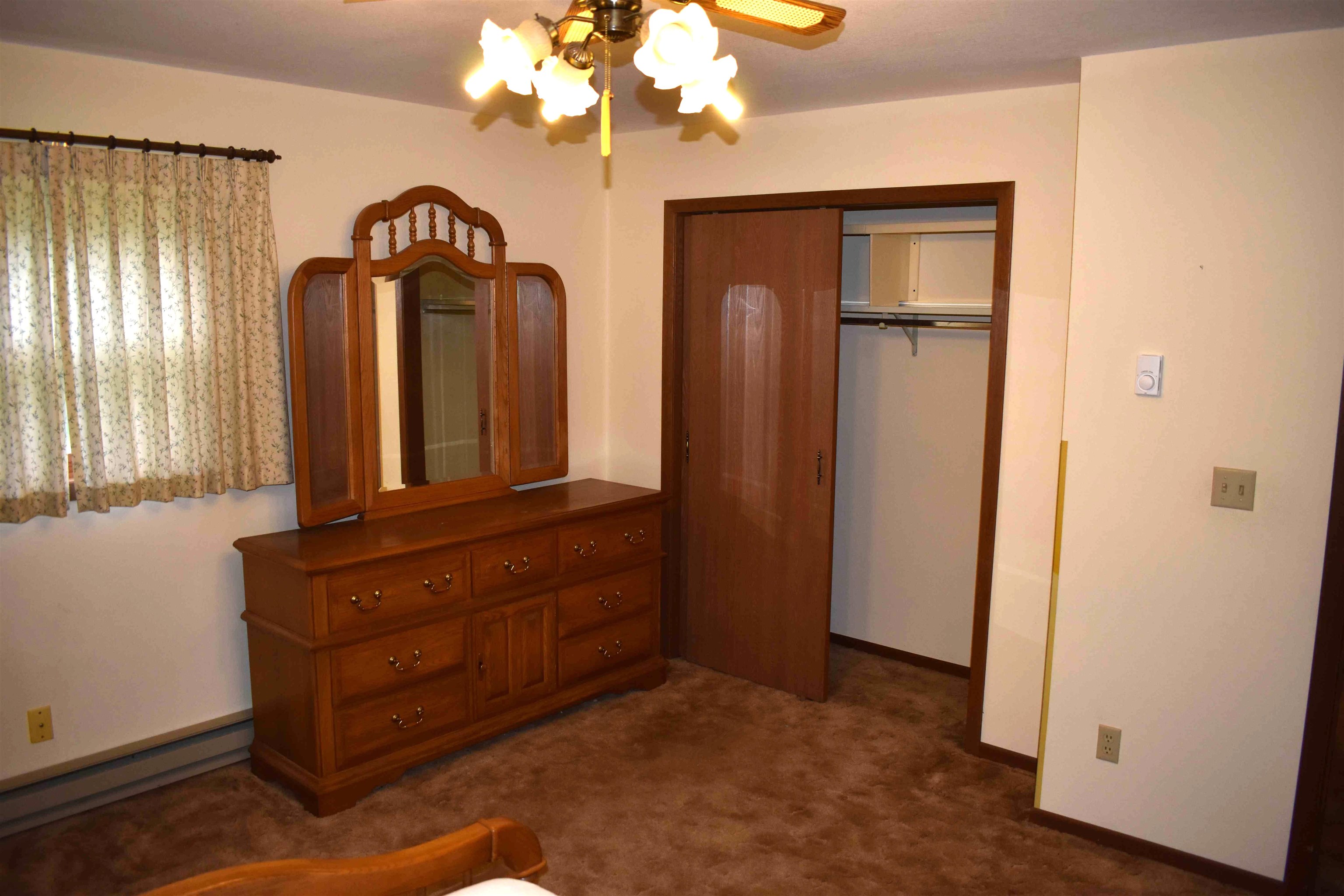 927 S OAKWOOD STREET, Hancock, Wisconsin 54943, 3 Bedrooms Bedrooms, ,1 BathroomBathrooms,Residential,For Sale,927 S OAKWOOD STREET,22503106