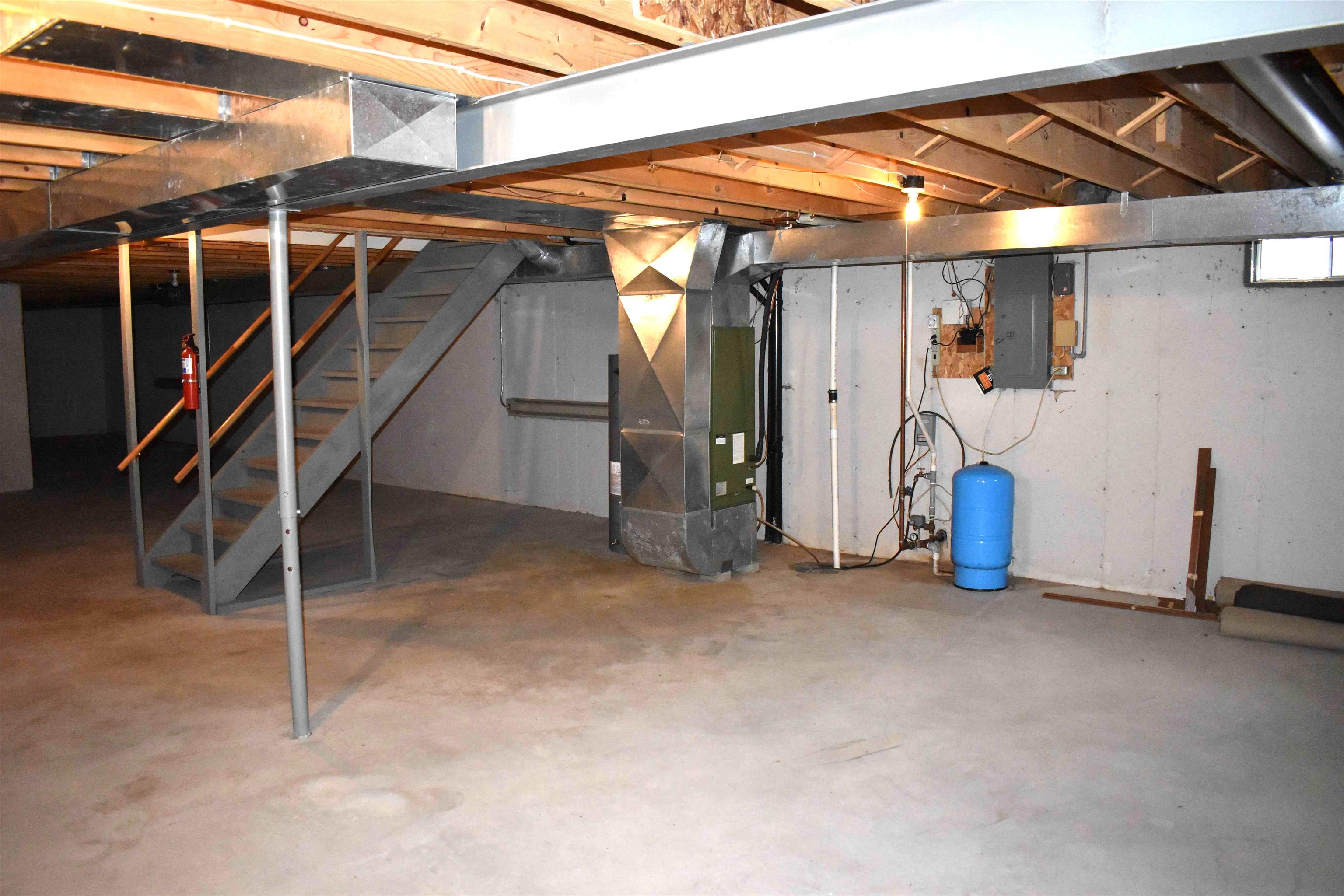 927 S OAKWOOD STREET, Hancock, Wisconsin 54943, 3 Bedrooms Bedrooms, ,1 BathroomBathrooms,Residential,For Sale,927 S OAKWOOD STREET,22503106