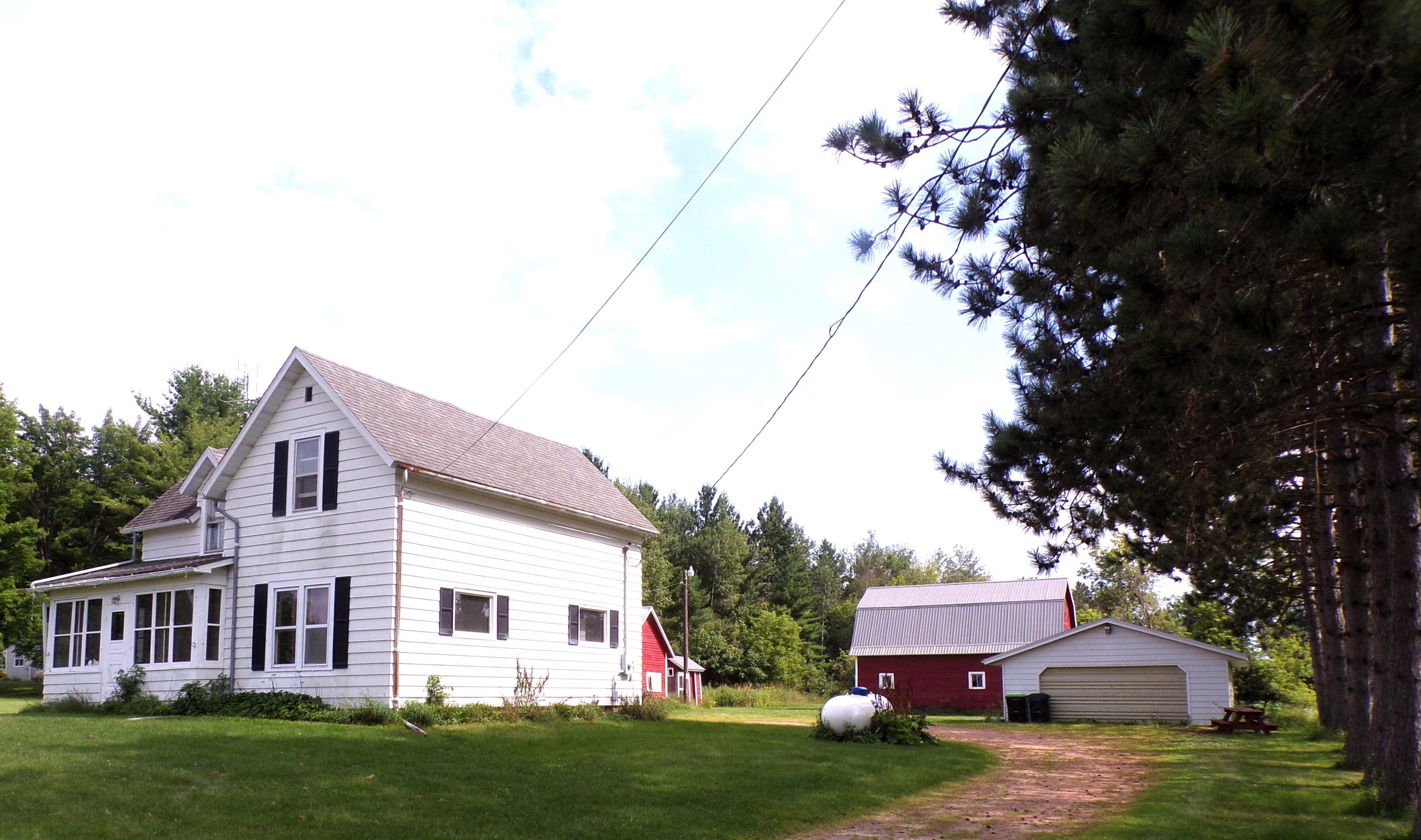 609 E SCHOFIELD AVENUE, Greenwood, Wisconsin 54437, 4 Bedrooms Bedrooms, ,2 BathroomsBathrooms,Residential,For Sale,609 E SCHOFIELD AVENUE,22503388
