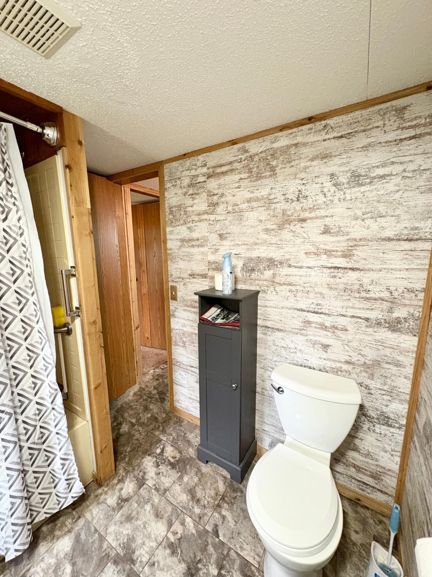 403 THURSTON ROAD, Glidden, Wisconsin 54527, 3 Bedrooms Bedrooms, ,1 BathroomBathrooms,Residential,For Sale,403 THURSTON ROAD,22503437