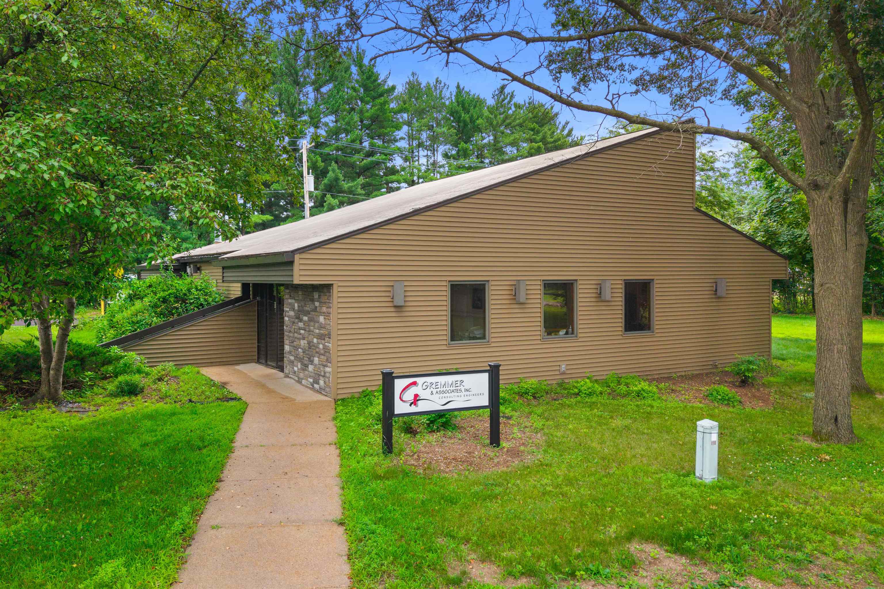 120 WILSHIRE BOULEVARD NORTH, Stevens Point, Wisconsin 54481, ,Commercial/industrial,For Sale,120 WILSHIRE BOULEVARD NORTH,22503444