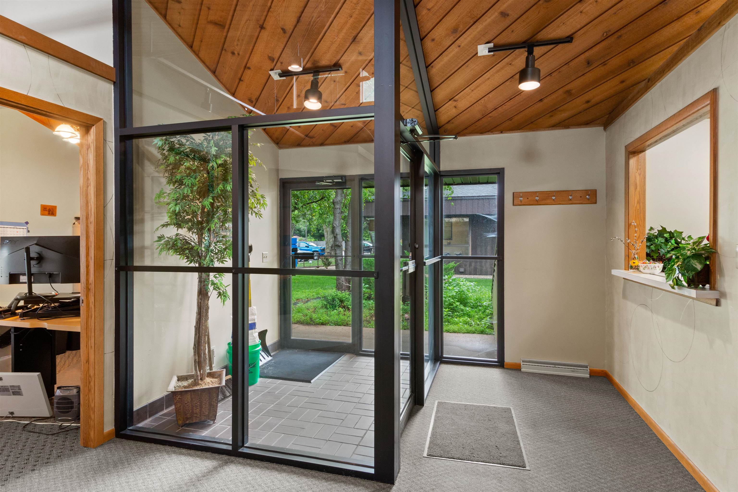 120 WILSHIRE BOULEVARD NORTH, Stevens Point, Wisconsin 54481, ,Commercial/industrial,For Sale,120 WILSHIRE BOULEVARD NORTH,22503444