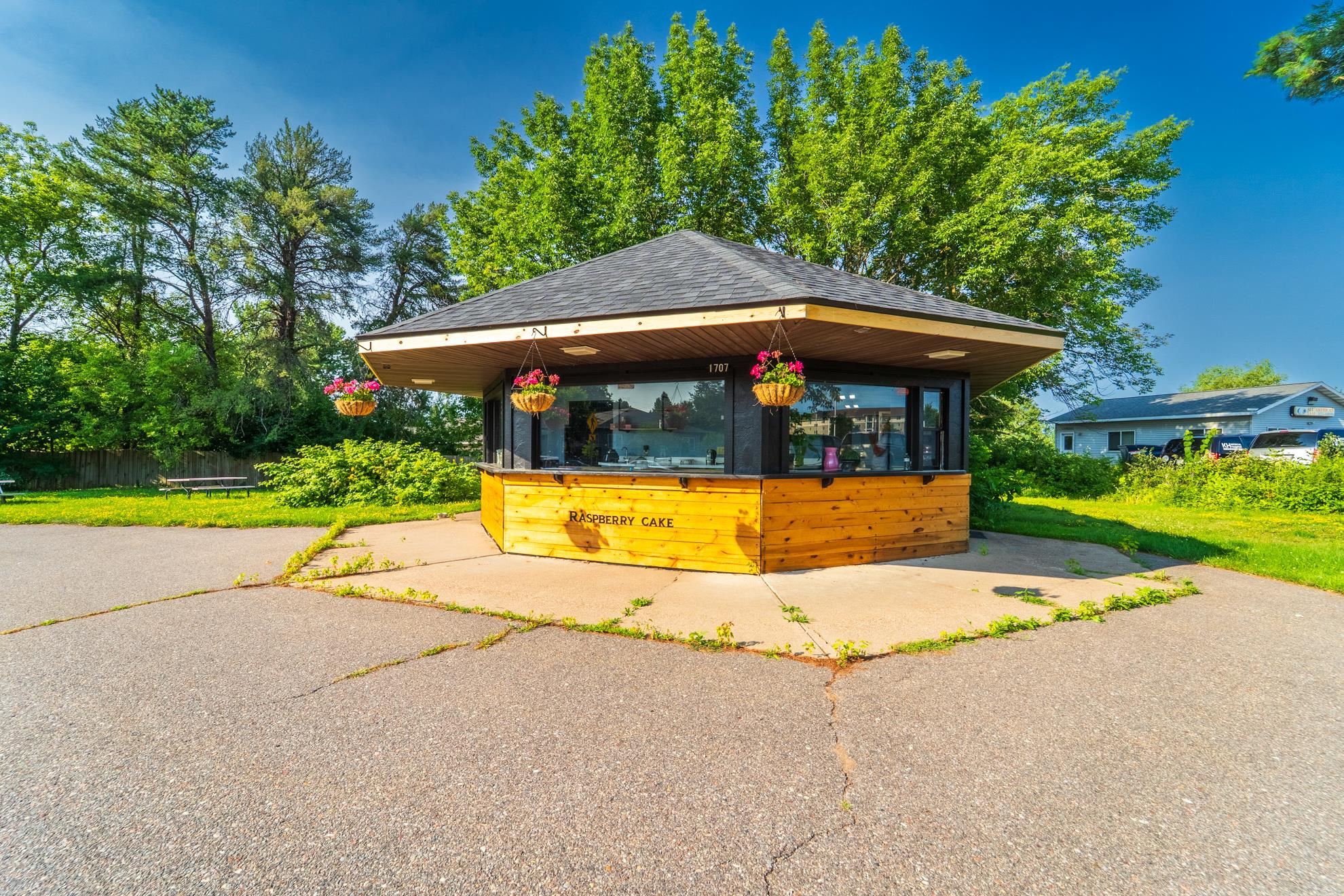 1707 MERRILL AVENUE, Wausau, Wisconsin 54401, ,Commercial/industrial,For Sale,1707 MERRILL AVENUE,22503587