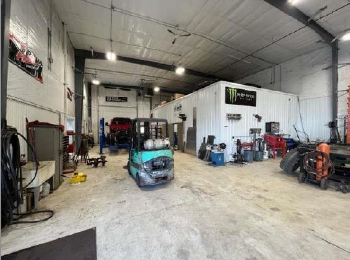 6129 SANDSTONE ROAD, Eau Claire, Wisconsin 54701, ,Commercial/industrial,For Sale,6129 SANDSTONE ROAD,22503710