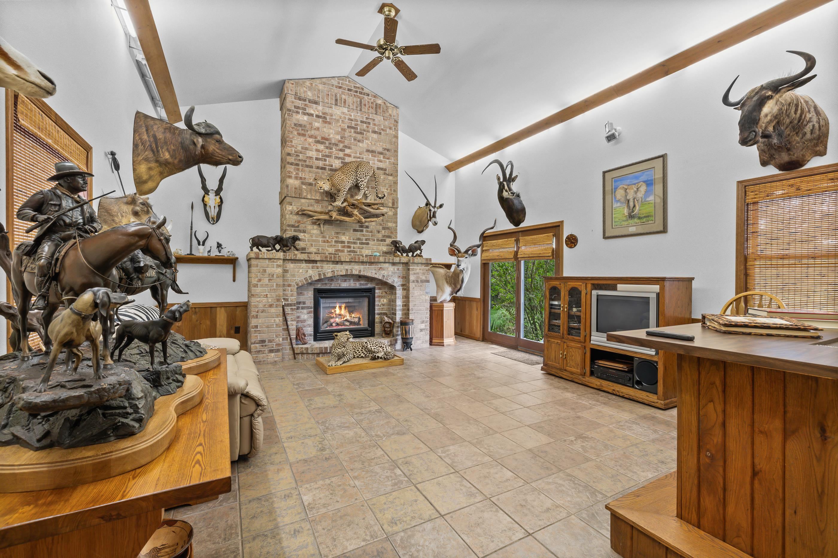 9621 COUNTY ROAD F, Bancroft, Wisconsin 54921, 3 Bedrooms Bedrooms, ,2 BathroomsBathrooms,Residential,For Sale,9621 COUNTY ROAD F,22503913