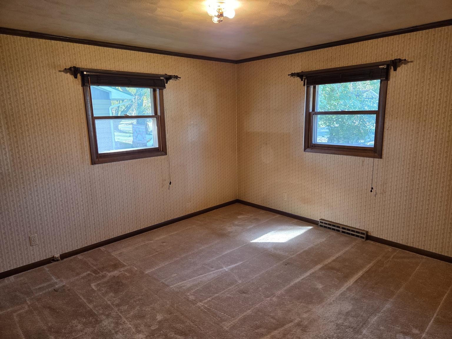 1701 N PALMETTO AVENUE, Marshfield, Wisconsin 54449, 3 Bedrooms Bedrooms, ,2 BathroomsBathrooms,Residential,For Sale,1701 N PALMETTO AVENUE,22503941