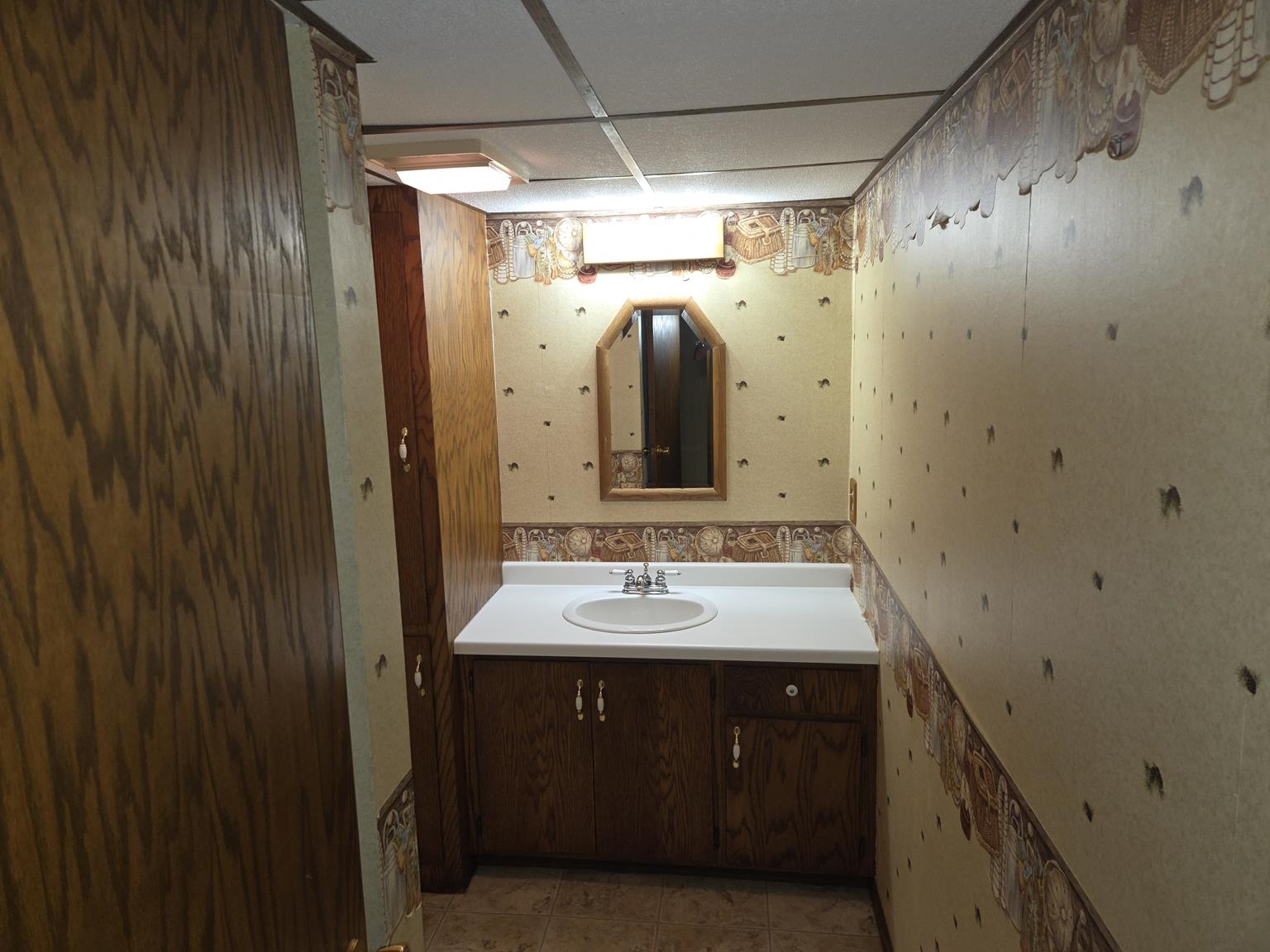 1701 N PALMETTO AVENUE, Marshfield, Wisconsin 54449, 3 Bedrooms Bedrooms, ,2 BathroomsBathrooms,Residential,For Sale,1701 N PALMETTO AVENUE,22503941