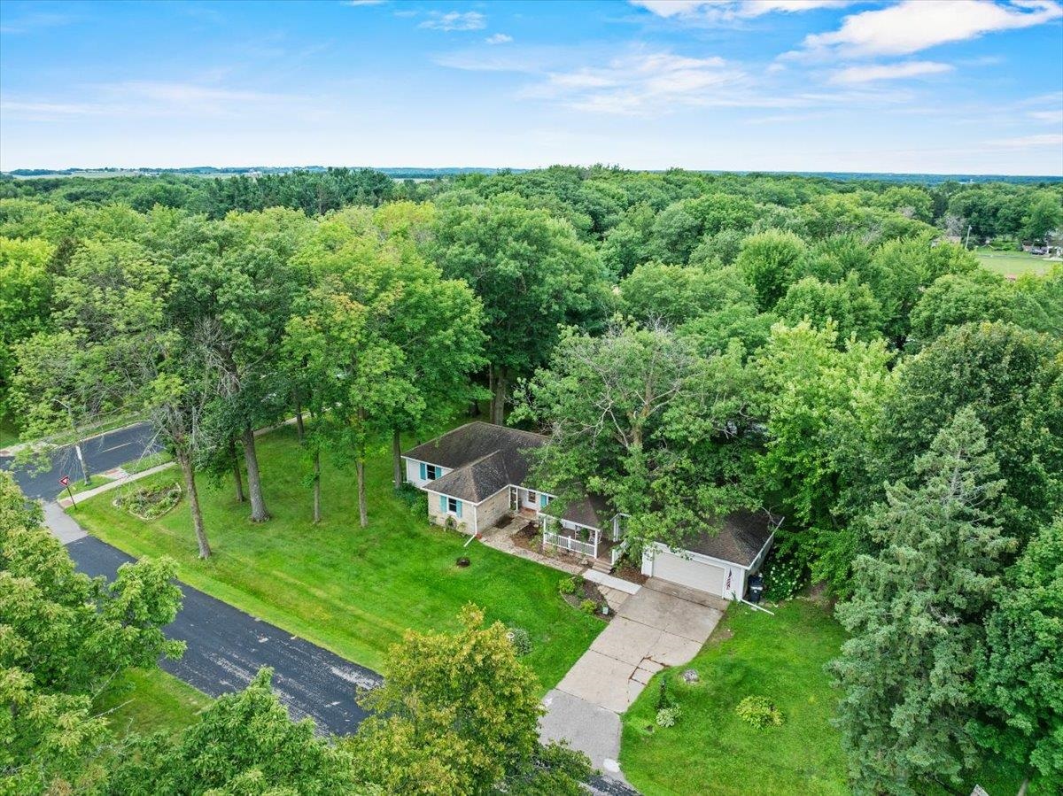 718 S DRAKE AVENUE, Marshfield, Wisconsin 54449-9999, 4 Bedrooms Bedrooms, ,3 BathroomsBathrooms,Residential,For Sale,718 S DRAKE AVENUE,22504034