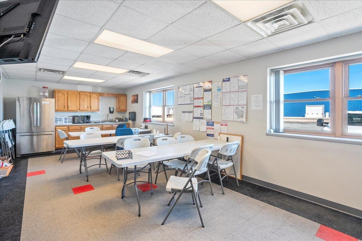 2402 S GALVIN AVENUE, Marshfield, Wisconsin 54449, ,Commercial/industrial,For Sale,2402 S GALVIN AVENUE,22504252