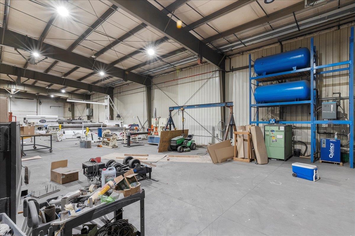 2402 S GALVIN AVENUE, Marshfield, Wisconsin 54449, ,Commercial/industrial,For Sale,2402 S GALVIN AVENUE,22504252