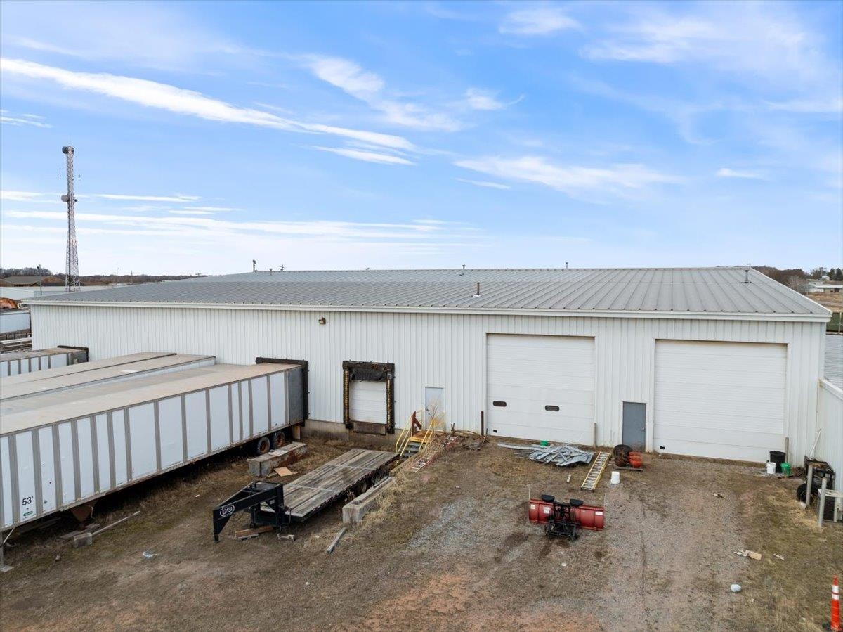 2402 S GALVIN AVENUE, Marshfield, Wisconsin 54449, ,Commercial/industrial,For Sale,2402 S GALVIN AVENUE,22504252