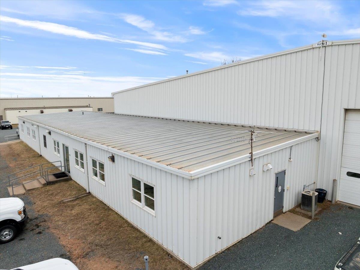 2402 S GALVIN AVENUE, Marshfield, Wisconsin 54449, ,Commercial/industrial,For Sale,2402 S GALVIN AVENUE,22504252