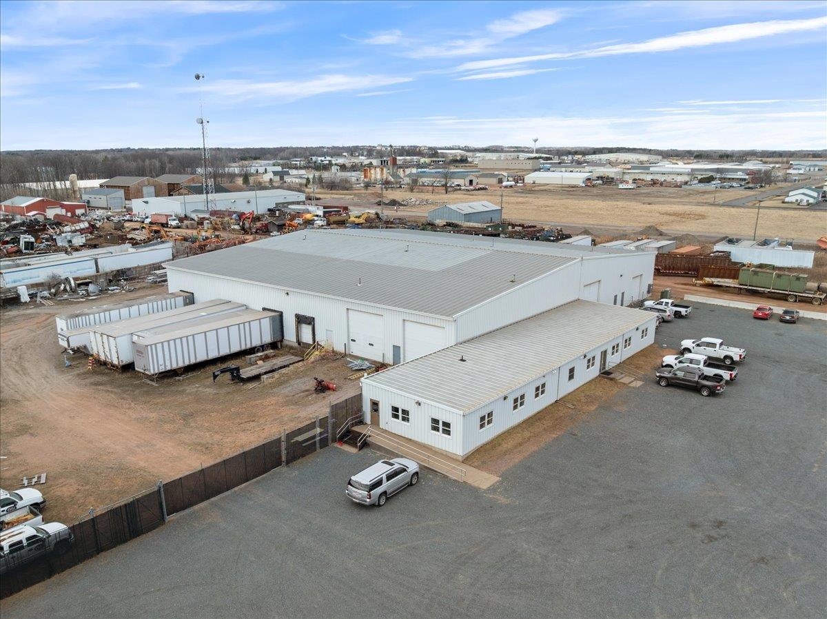 2402 S GALVIN AVENUE, Marshfield, Wisconsin 54449, ,Commercial/industrial,For Sale,2402 S GALVIN AVENUE,22504252