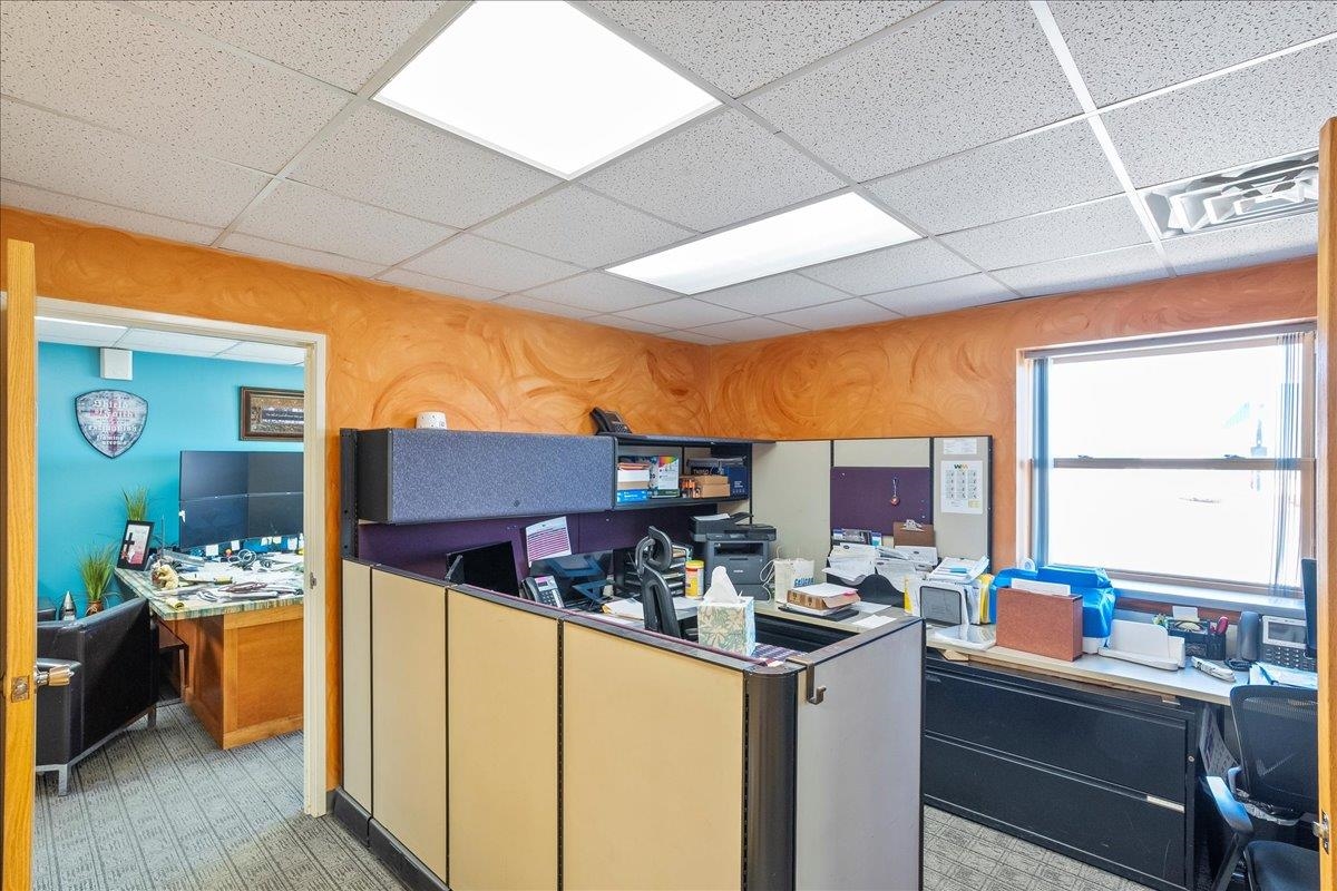 2402 S GALVIN AVENUE, Marshfield, Wisconsin 54449, ,Commercial/industrial,For Sale,2402 S GALVIN AVENUE,22504252