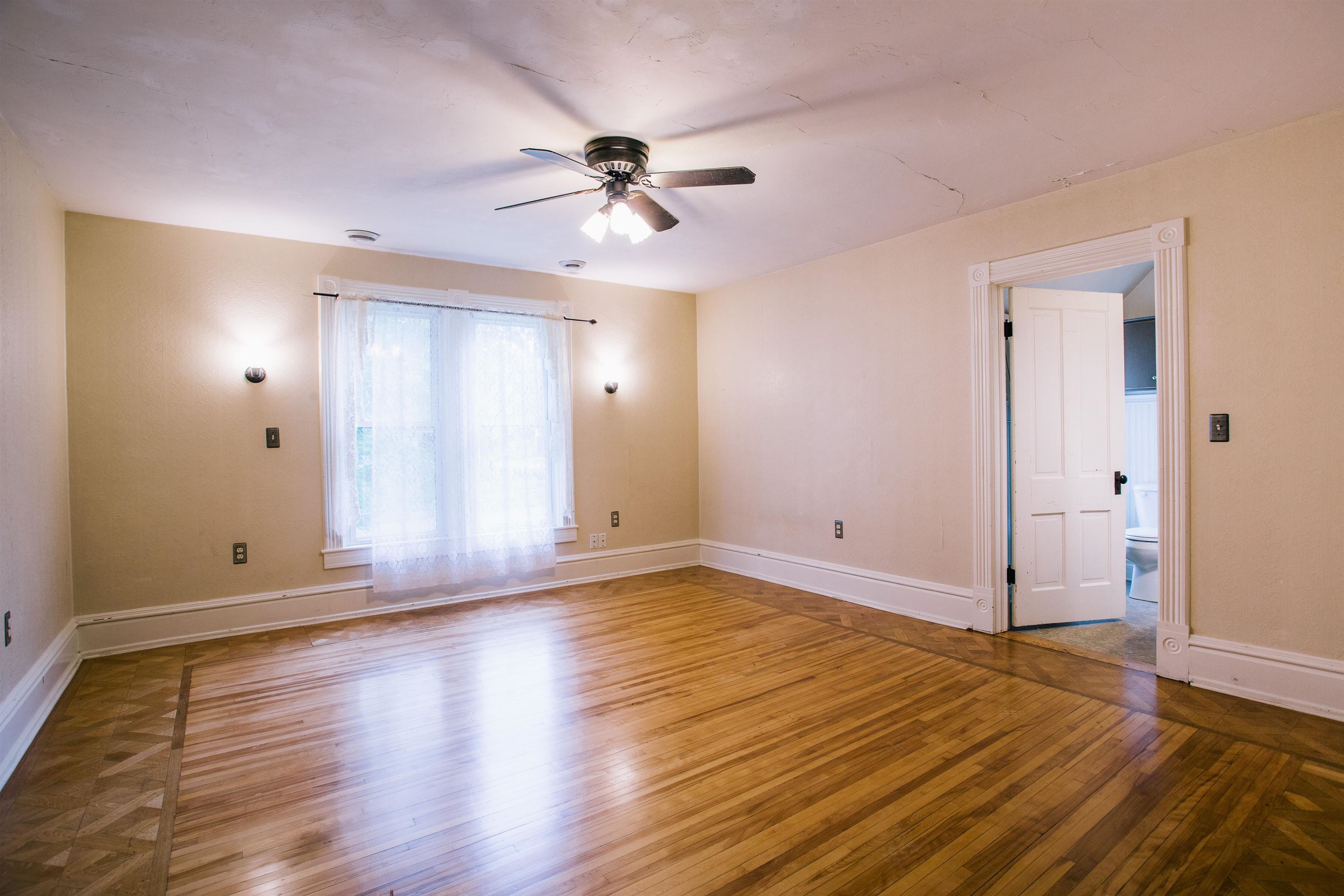 202 CLAY STREET, Neillsville, Wisconsin 54456, 4 Bedrooms Bedrooms, ,3 BathroomsBathrooms,Residential,For Sale,202 CLAY STREET,22504422