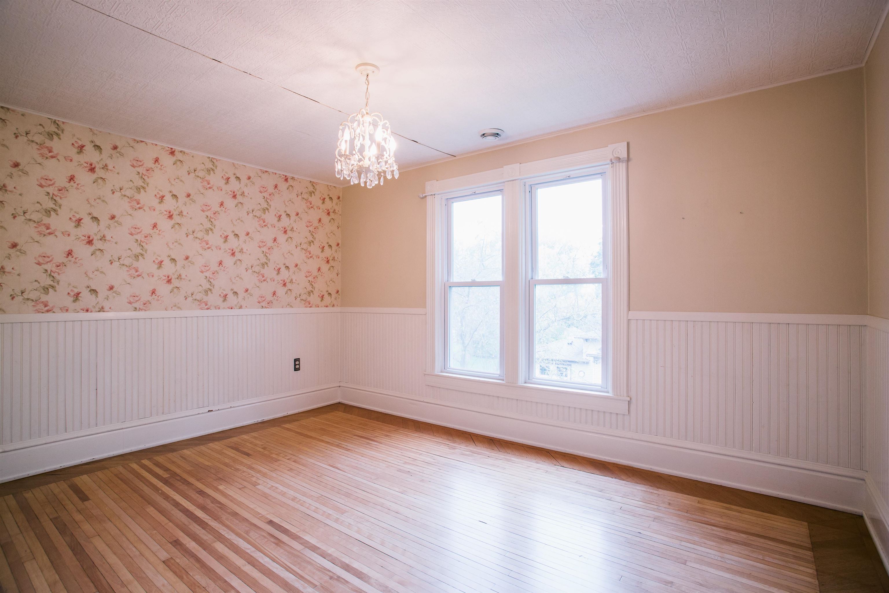 202 CLAY STREET, Neillsville, Wisconsin 54456, 4 Bedrooms Bedrooms, ,3 BathroomsBathrooms,Residential,For Sale,202 CLAY STREET,22504422