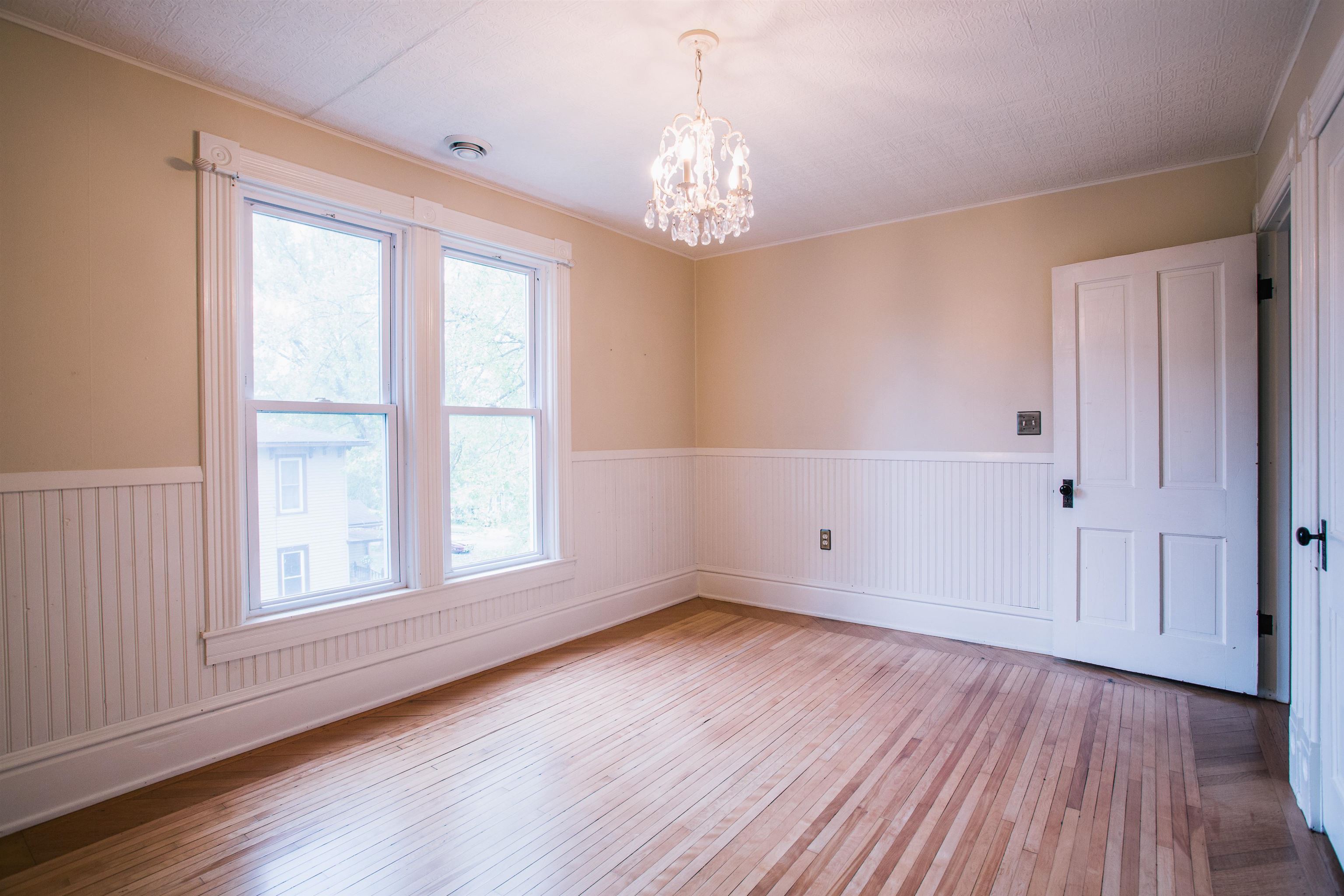 202 CLAY STREET, Neillsville, Wisconsin 54456, 4 Bedrooms Bedrooms, ,3 BathroomsBathrooms,Residential,For Sale,202 CLAY STREET,22504422