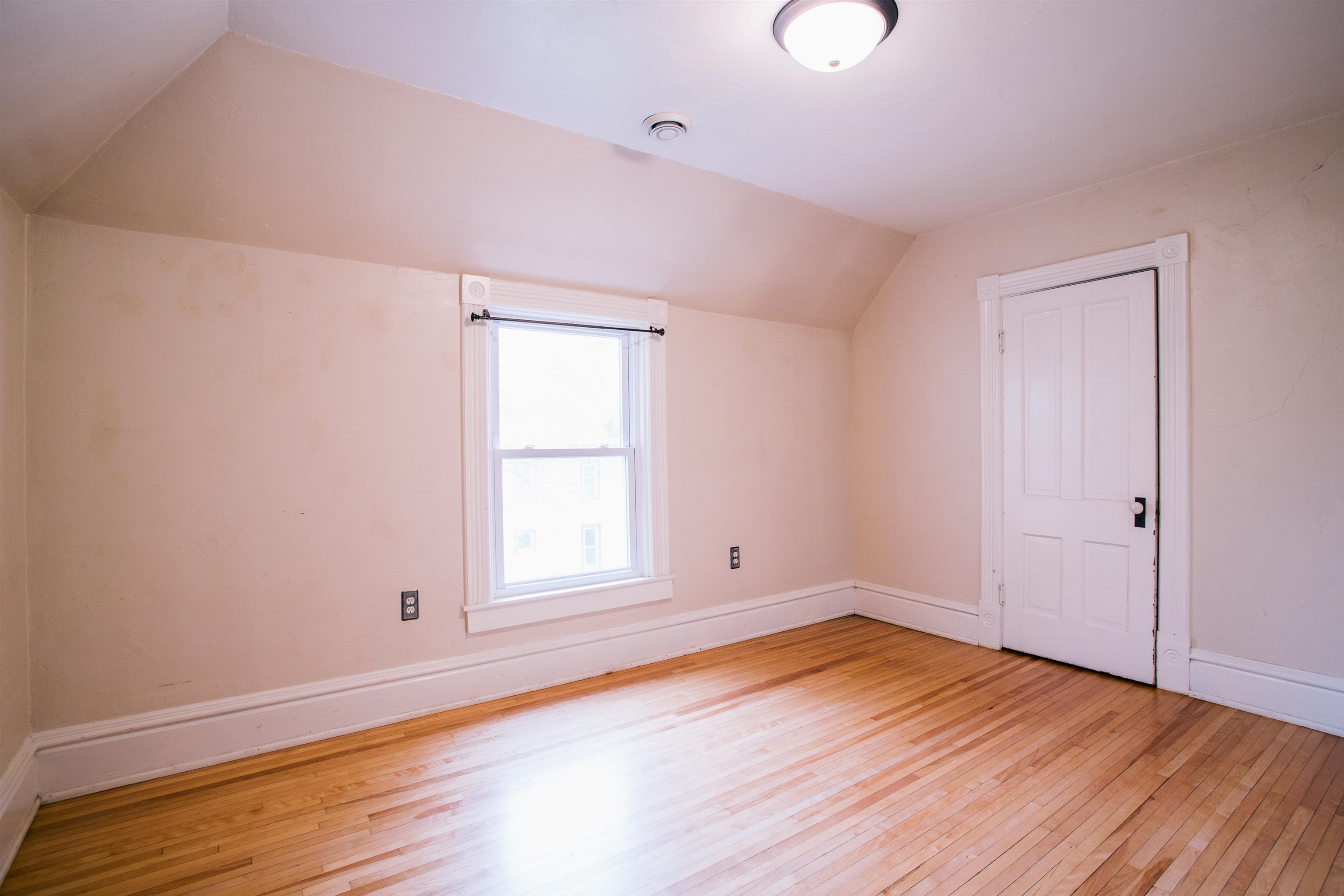 202 CLAY STREET, Neillsville, Wisconsin 54456, 4 Bedrooms Bedrooms, ,3 BathroomsBathrooms,Residential,For Sale,202 CLAY STREET,22504422