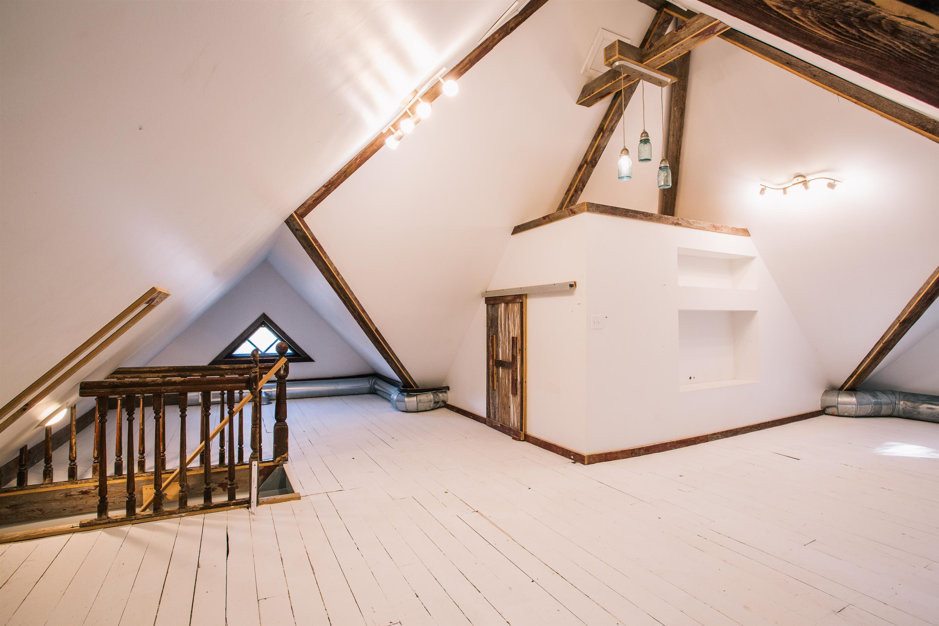 202 CLAY STREET, Neillsville, Wisconsin 54456, 4 Bedrooms Bedrooms, ,3 BathroomsBathrooms,Residential,For Sale,202 CLAY STREET,22504422