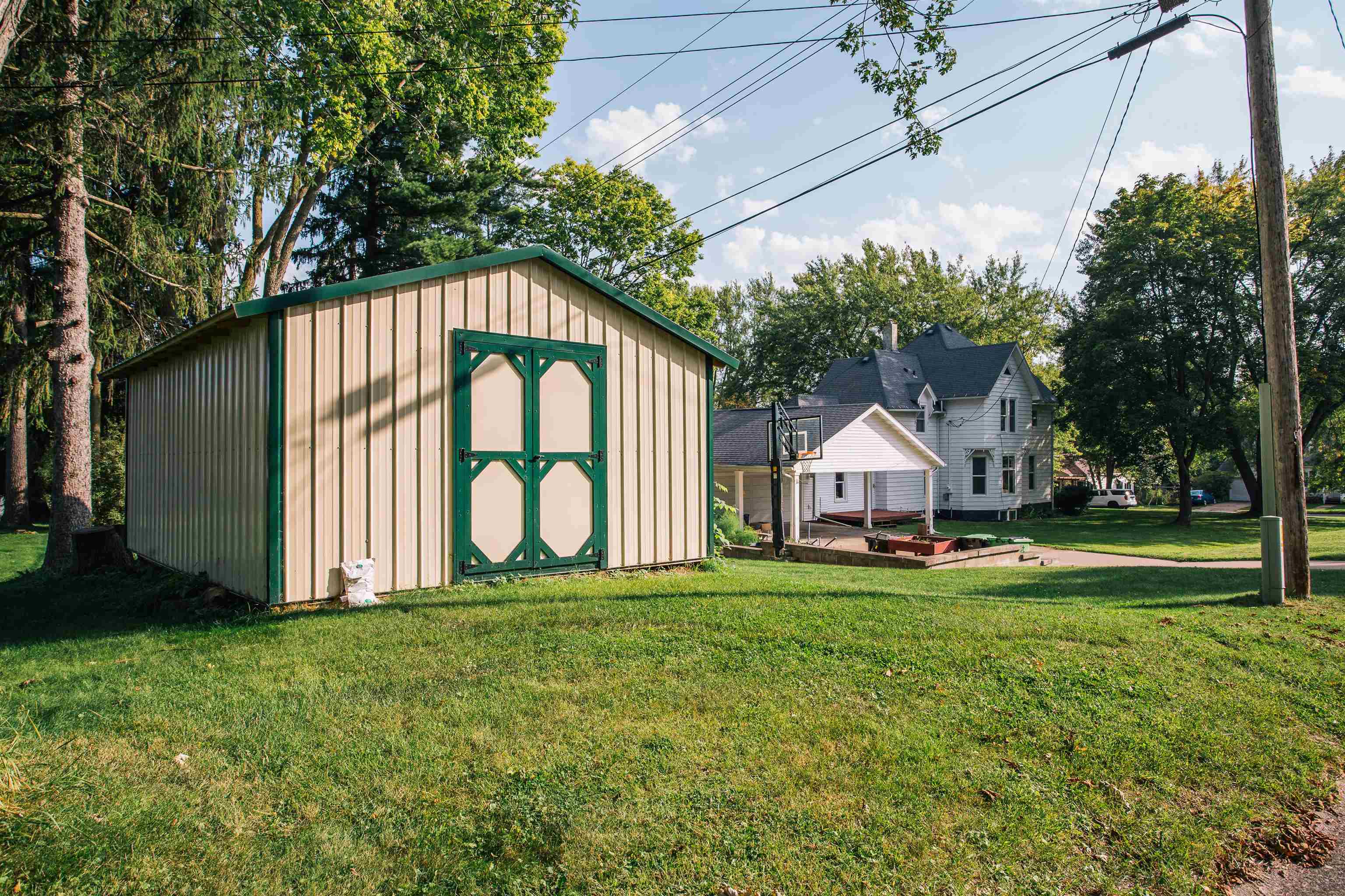 202 CLAY STREET, Neillsville, Wisconsin 54456, 4 Bedrooms Bedrooms, ,3 BathroomsBathrooms,Residential,For Sale,202 CLAY STREET,22504422
