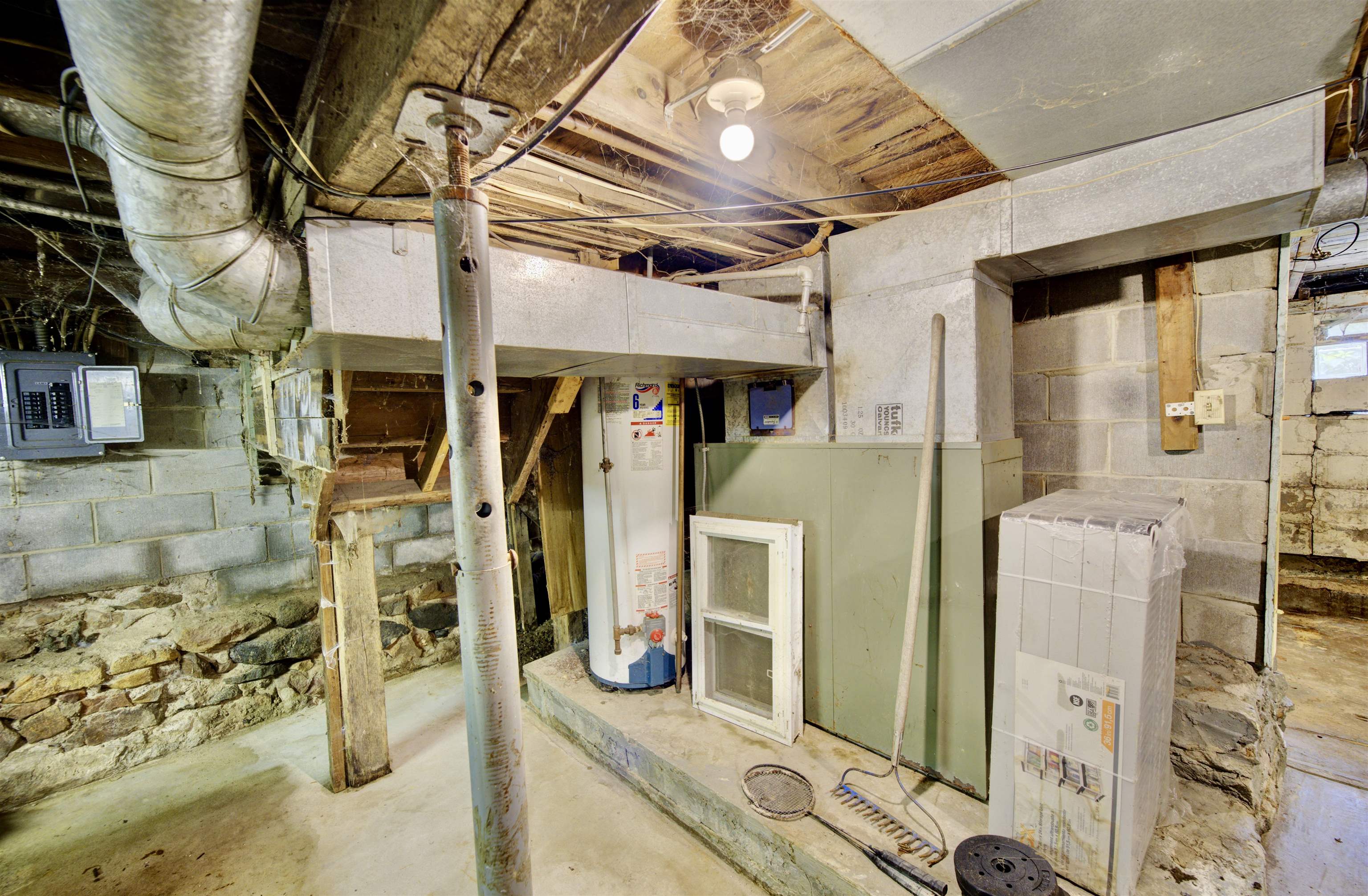 1410 S 3RD AVENUE SOUTH, Wausau, Wisconsin 54401, 2 Bedrooms Bedrooms, ,1 BathroomBathrooms,Residential,For Sale,1410 S 3RD AVENUE SOUTH,22504489