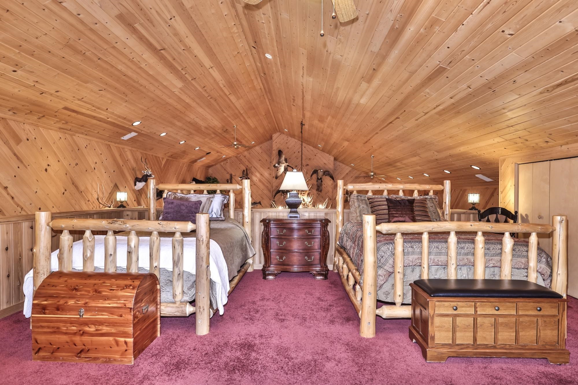 9948 SIEMERING DRIVE, Tomahawk, Wisconsin 54487, 3 Bedrooms Bedrooms, ,2 BathroomsBathrooms,Residential,For Sale,9948 SIEMERING DRIVE,22504527